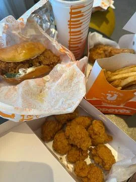 Popeyes combo highlights bold southern flavors Stock Photos