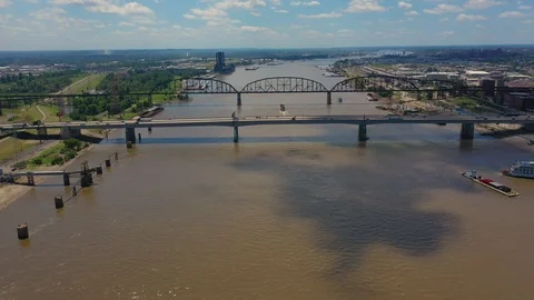 Poplar St Bridge Vídeos de archivo 117242249
