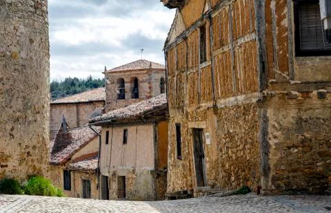 Popular architecture of Calatanazor Soria, Spain. 库存照片