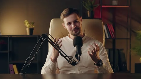 Popular blogger guy explaining reasons of israel and palestine conflict in Stock Footage 274489108