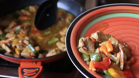 Pork meal placed in a plate Video stock 150518627