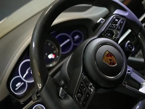 Porsche Cayenne detailing complex Stock Photos