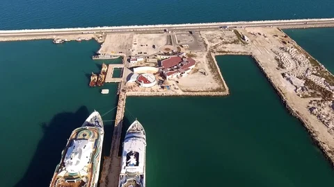 Port and cruisers Video stock 94241953