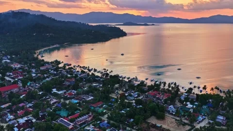 Port Barton beach in Palawan, Philippines, village sunset and colorful sea 動画素材 336661517