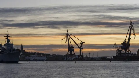 Port Cranes at sunset. Timelapse. 4k, 25p Vídeos de archivo 82396620