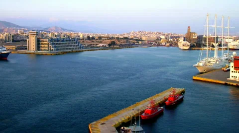 Port Video stock 319294