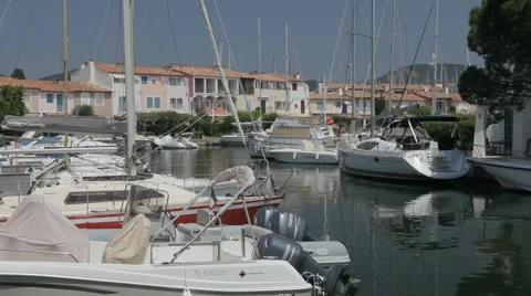Port Grimaud, Saint Tropez Video stock 64684798