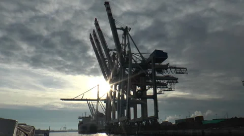 Port of Hamburg - Crane backlight Video stock 33729782