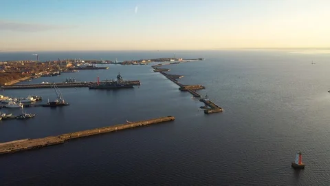 Port with ships Video stock 124132777