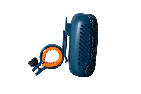 Portable Bluetooth Bicycle Speaker with Handlebar Mount on a white background 库存照片