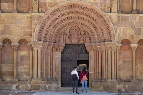  portada portada, Iglesia de Santo Domingo, Románico, siglo XII, Soria, Co.. Stock Photos