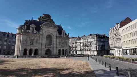 Porte de Paris historic gate in Lille France Vidéo 344446304