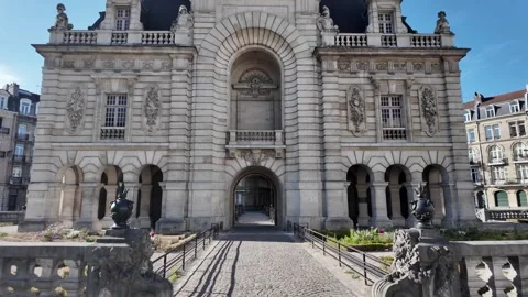 Porte de Paris historic gate in Lille France Stockbeeldmateriaal 344446416