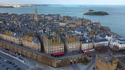 Porte St Vincent gate and town hall in historic walled city of Saint-Malo with Stock Footage 333301598