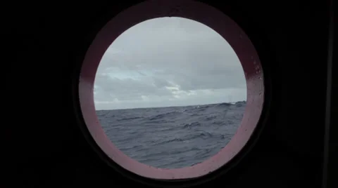 Porthole with waves Vídeos de archivo 36467580
