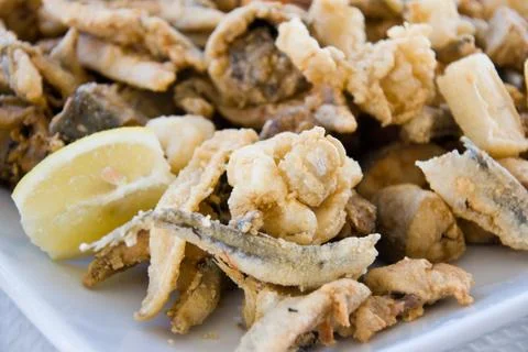 A portion of mixed fried fish Stock Photos