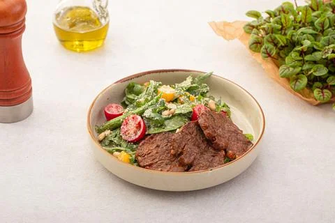 Portion of salad with roast beef Stock Photos