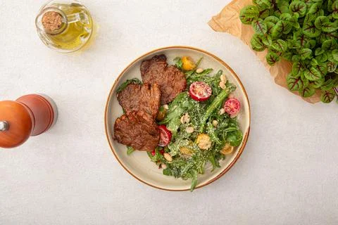 Portion of salad with roast beef Stock Photos