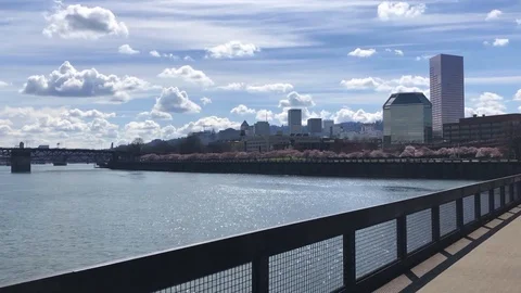 Portland Oregon hyperlapse in spring. 動画素材 105873229