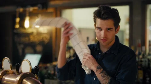 Portrait of caucasian bartender at work Stock-Footage 186540221
