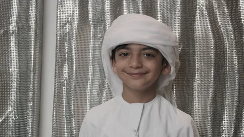 Portrait of an Emirati. Vídeo Stock 105804023