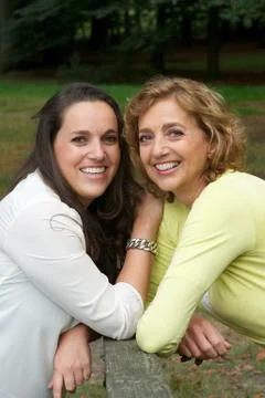 Portrait of a happy mother smiling together with daughter Foto stock