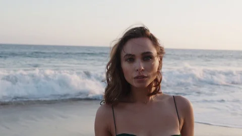 Portrait of model walking by the beach in Los Angeles Stock-Footage 127796986