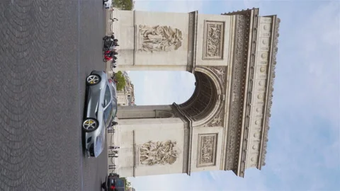Portrait orientation of the Arc de Triomphe monument Stock Footage 132382019