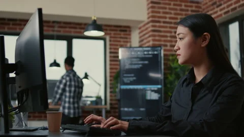 Portrait of programer writing algorithm smiling after successfuly compiling 스톡 동영상 168242939