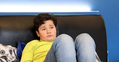 Portrait of a sad child 2 Stock-Footage 102020337