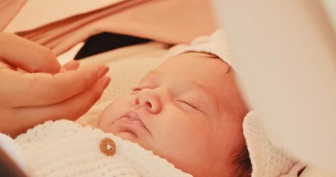 Portrait of sleeping baby in buggy Vidéo 127446796