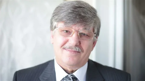 Portrait of a smiling businessman Stock Footage 67513652