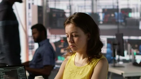 Portrait of smiling programmer creating machine learning models 스톡 동영상 318159579