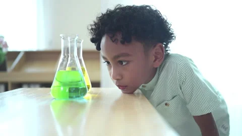 Portrait of student, Learn and experiment with science Stock Footage 285303882
