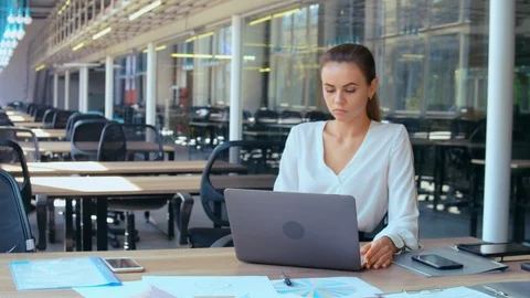 Portrait successful manager Stock Footage 112067652