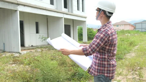 Portrait young asian foreman engineering home inspection Stock-Footage 140630011