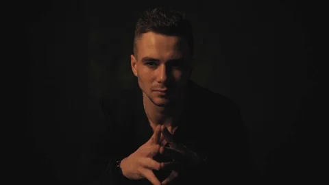 Portrait of a young guy Vídeo Stock 100137251