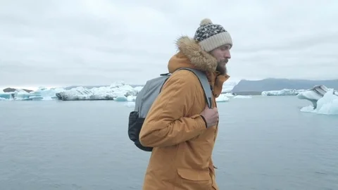 Portret bearded man in Arctic Iceland Stock Footage