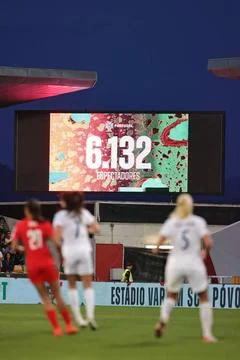  Portugal F v Noruega F - Womens Nations League Numero de espectadores dur... Stock Photos