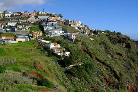 PORTUGAL Madeira Garajau cliffs and houses, Madeira Island, Portugal Stock Photos