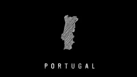 Portugal map appearing with scribble effect on black background Video stock 313498333