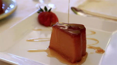 Portuguese dessert - pudding. Video stock 63395723
