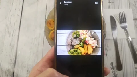 A post to the social network of a ready-made balanced meal Stock Footage 220884076