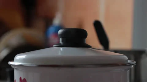 Pot boil vapour in kitchen Video stock 23724749