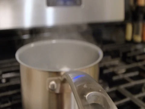 Pot of boiling water Stock Footage 80324015