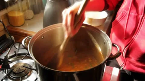 Pot of Chick Pee Soup Steaming.mp4 스톡 동영상 10730443