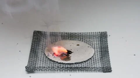 Potassium burning Vidéo 156509464
