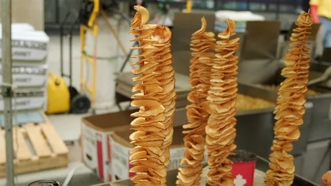 Potato chips on a skewer. Video stock 110886839