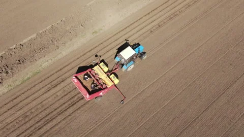 Potato planter in the field Stock-Footage 232967570