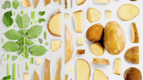 Potato Slice and Leaf Collection Video stock 221129223